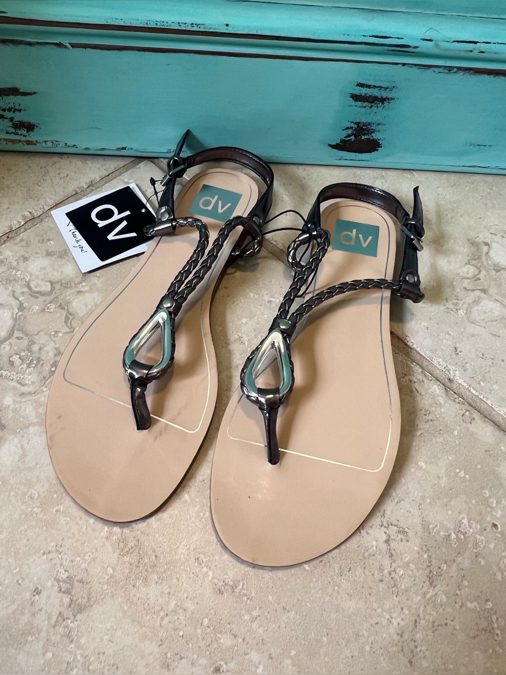 DV Dolce Vita Pewter Slingback Sandals Thong Flip-Flops Women’s Size 7.5 NWT